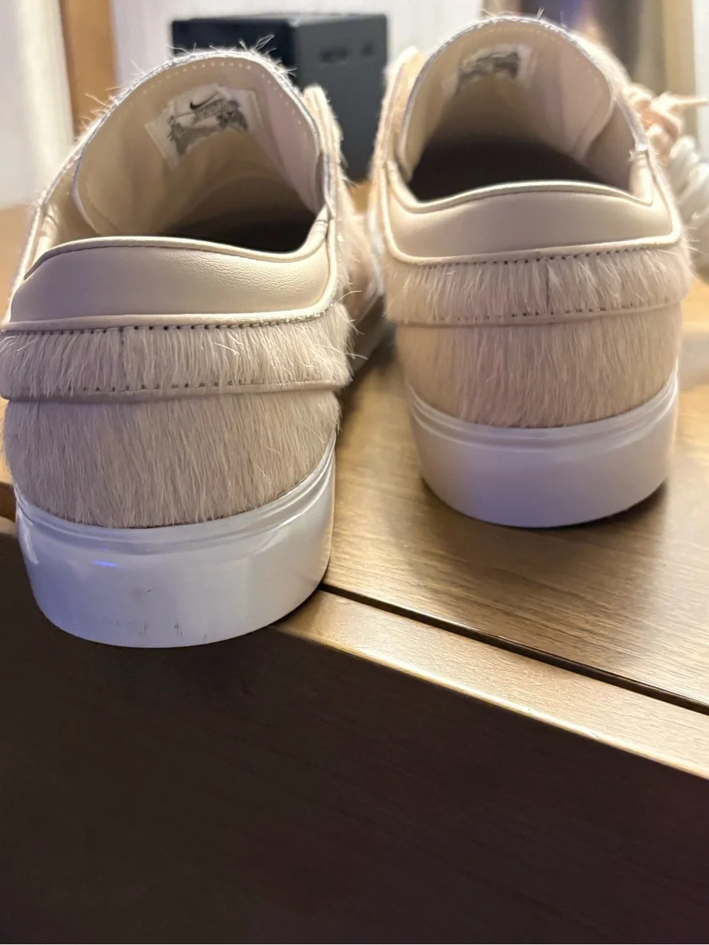 Nike SB Zoom Janoski OG+ SE Pearl White Summit White Mystic Hibiscus